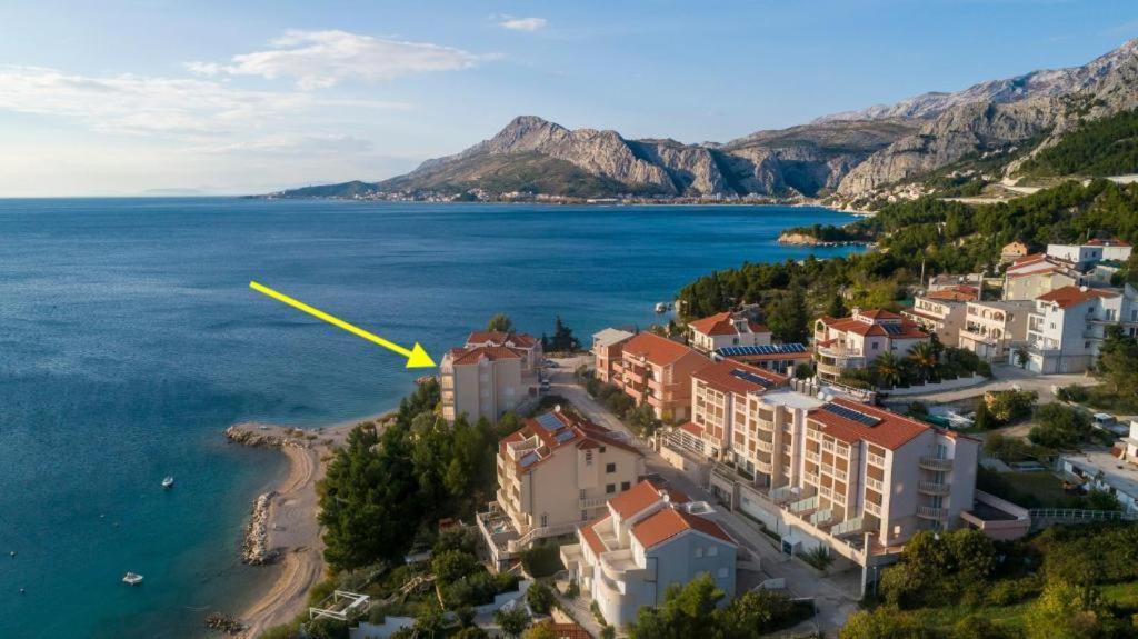 Apartments Lozina On The Beach Omis Luaran gambar