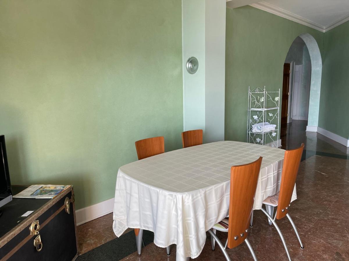 Apartments Lozina On The Beach Omis Luaran gambar