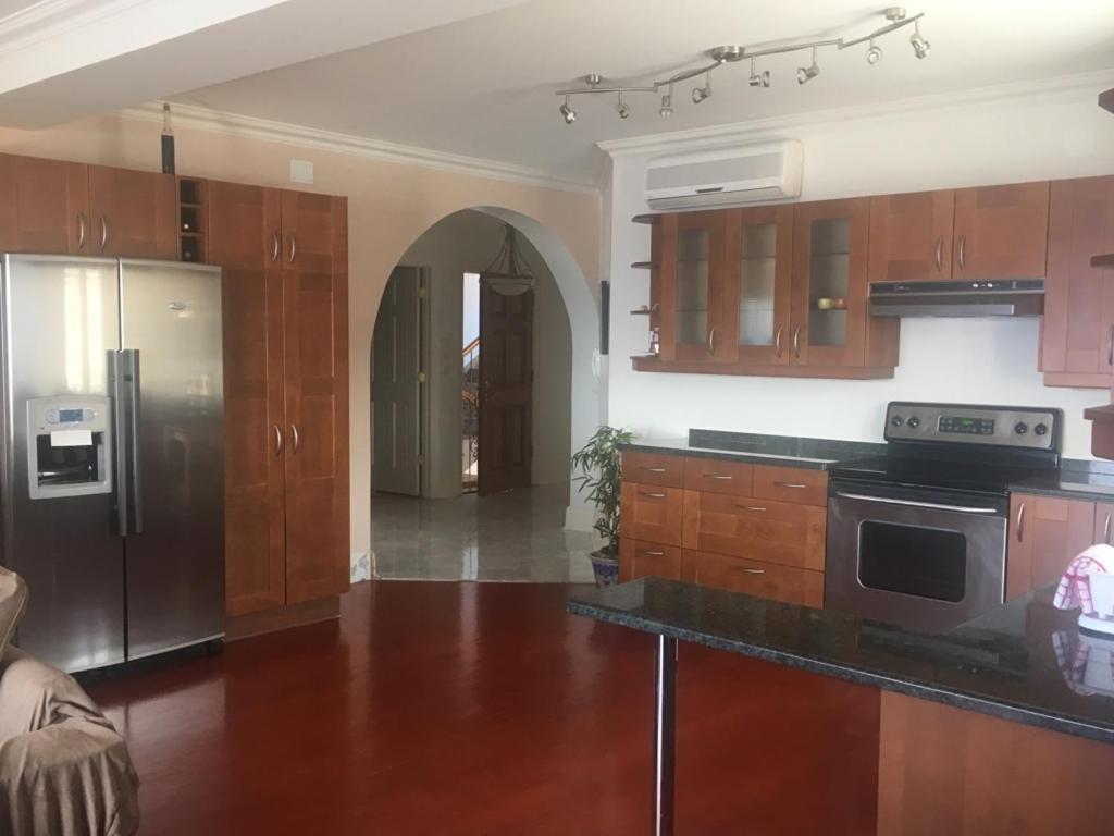 Apartments Lozina On The Beach Omis Luaran gambar