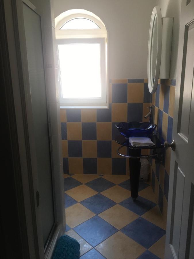 Apartments Lozina On The Beach Omis Luaran gambar