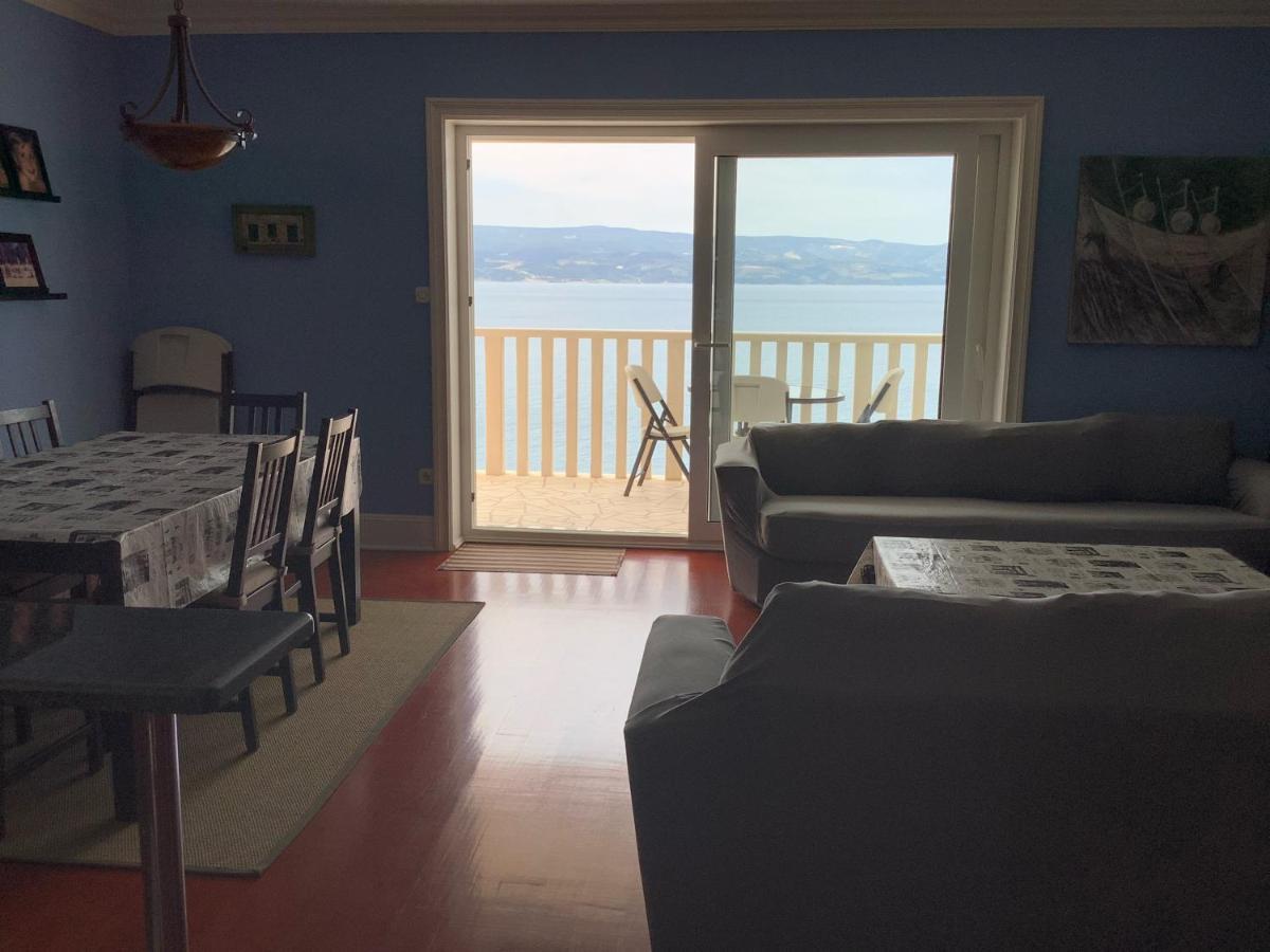 Apartments Lozina On The Beach Omis Luaran gambar