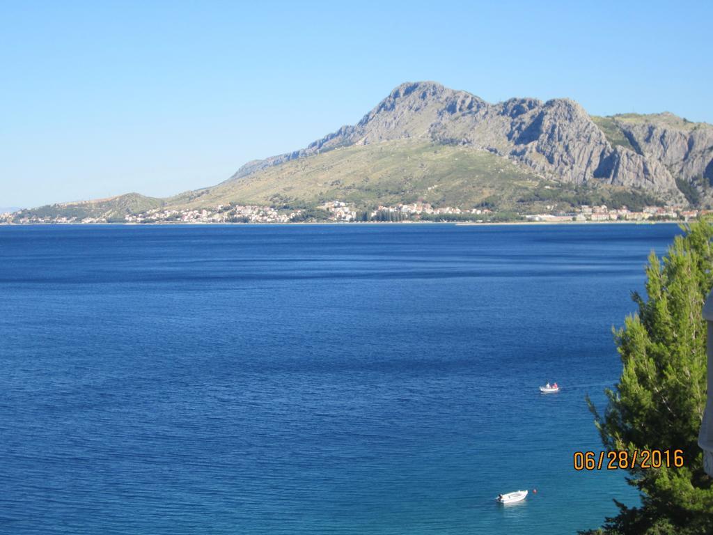 Apartments Lozina On The Beach Omis Luaran gambar