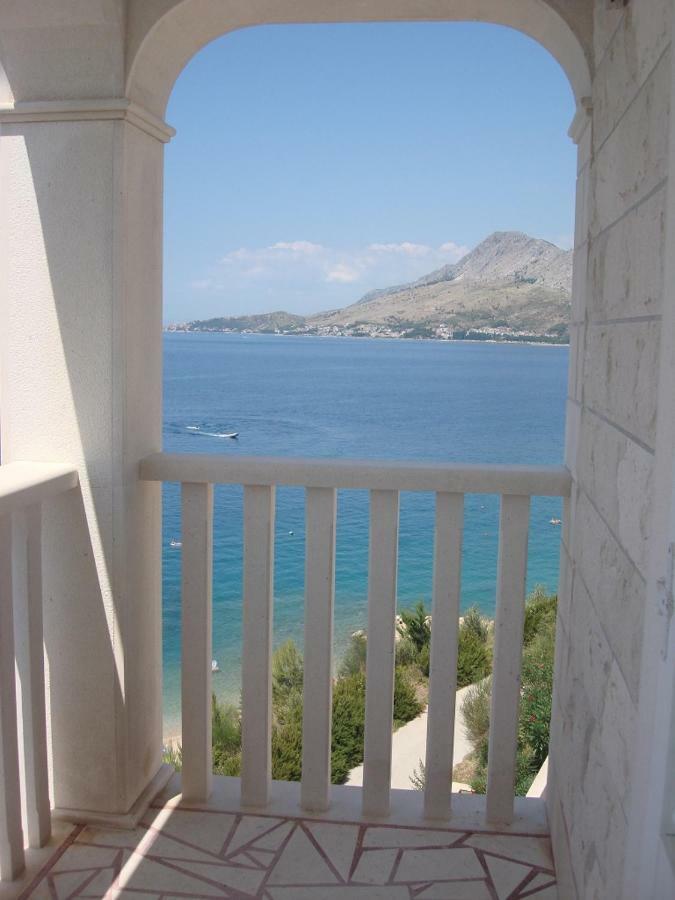 Apartments Lozina On The Beach Omis Luaran gambar